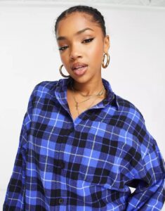 90s Monki oversized flannel in blue from the front