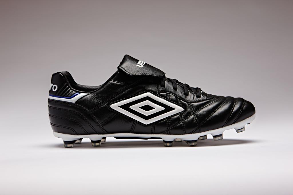 best 90s football boots - the Umbro Speciali