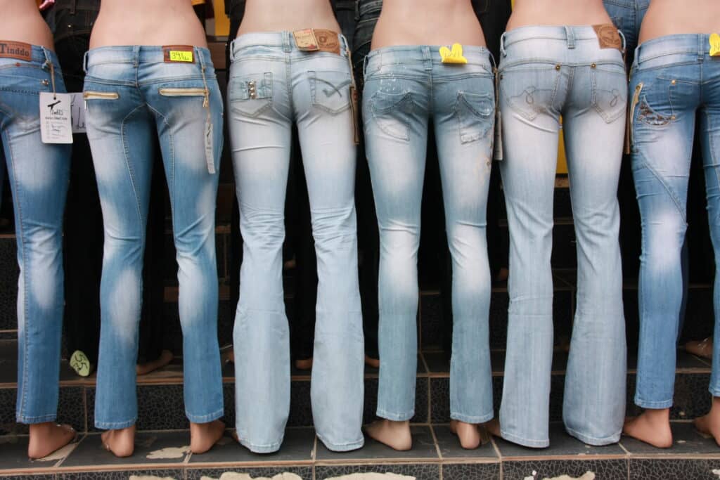 Mannequin with low rise jeans